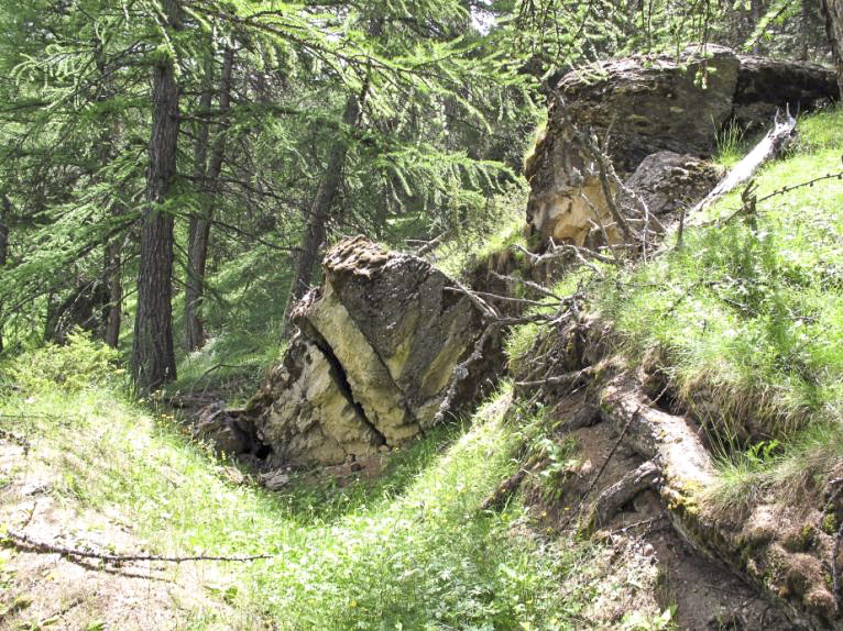 Ligne Maginot - FOUILLOUSE (POSTE DE GARDE) - (Blockhaus pour arme infanterie) - Les restes du bloc 