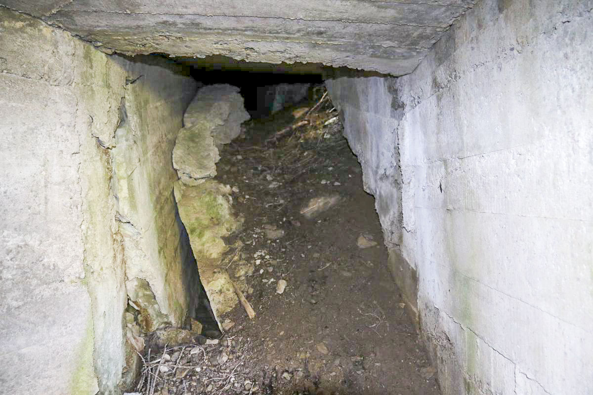 Ligne Maginot - PA DE L'UBAYETTE - (Blockhaus pour arme infanterie) - Galerie vers l'issue supérieure et l'abri, partiellement éboulée