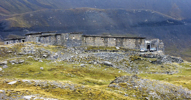 Ligne Maginot - CAMP DE RESTEFOND - (Casernement) - Vue coté entrée