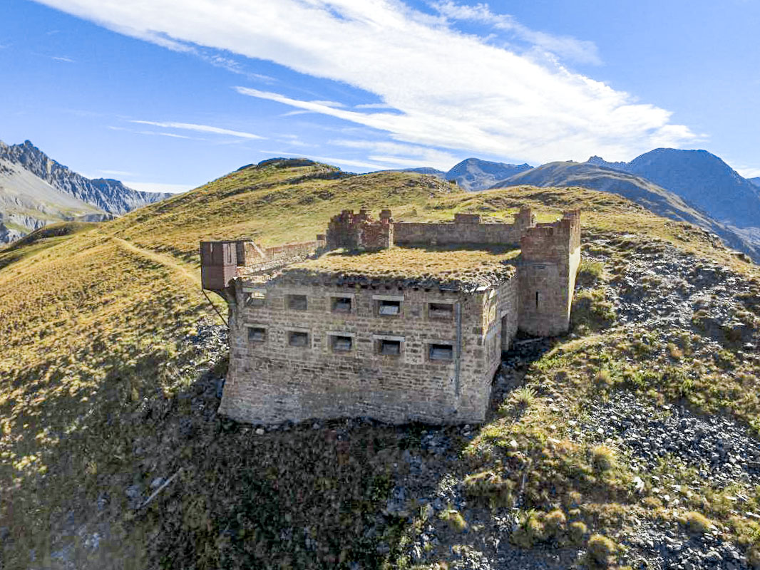 Ligne Maginot - LES FOURCHES - (Blockhaus pour arme infanterie) - 