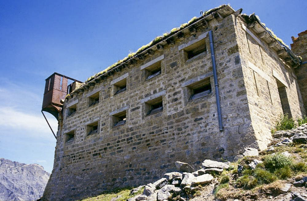 Ligne Maginot - LES FOURCHES - (Blockhaus pour arme infanterie) - 