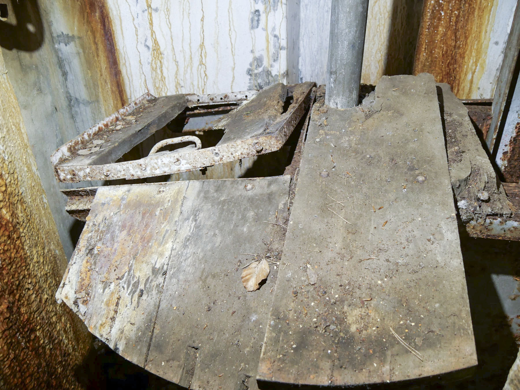 Ligne Maginot - TRAUTBACH EST - (Blockhaus pour arme infanterie) - Plancher mobile