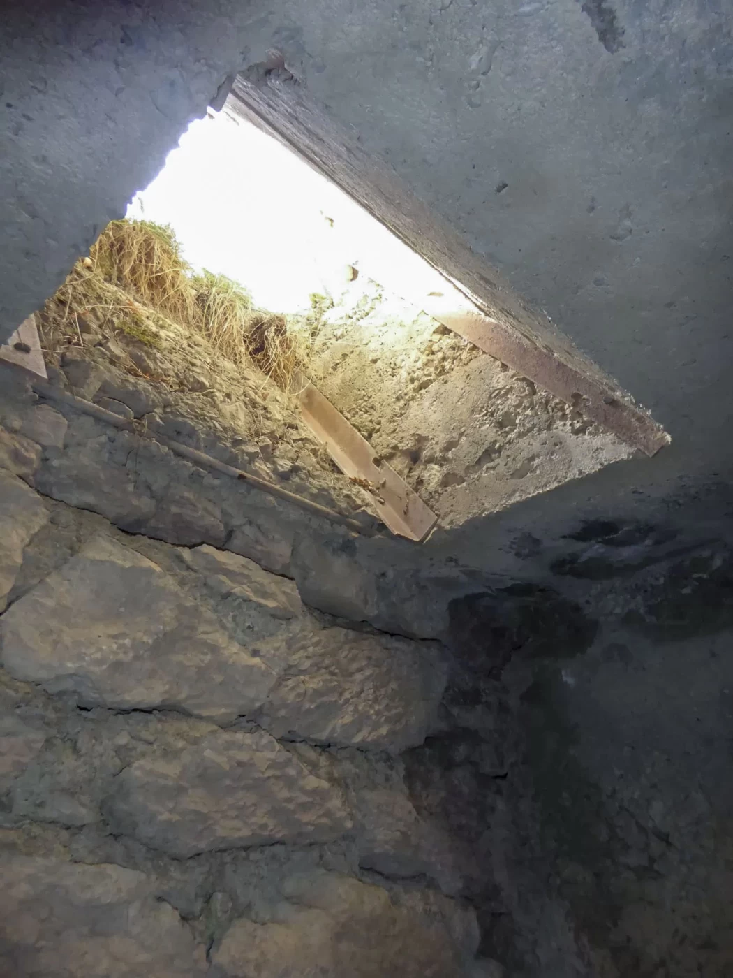 Ligne Maginot - CHATELET (TD N° 564) - (Cuve pour arme d'infanterie) - L'orifice de ventilation