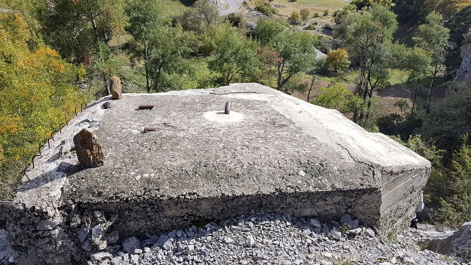 Ligne Maginot - CHATELET OUEST - (Blockhaus pour arme infanterie) - Les dessus