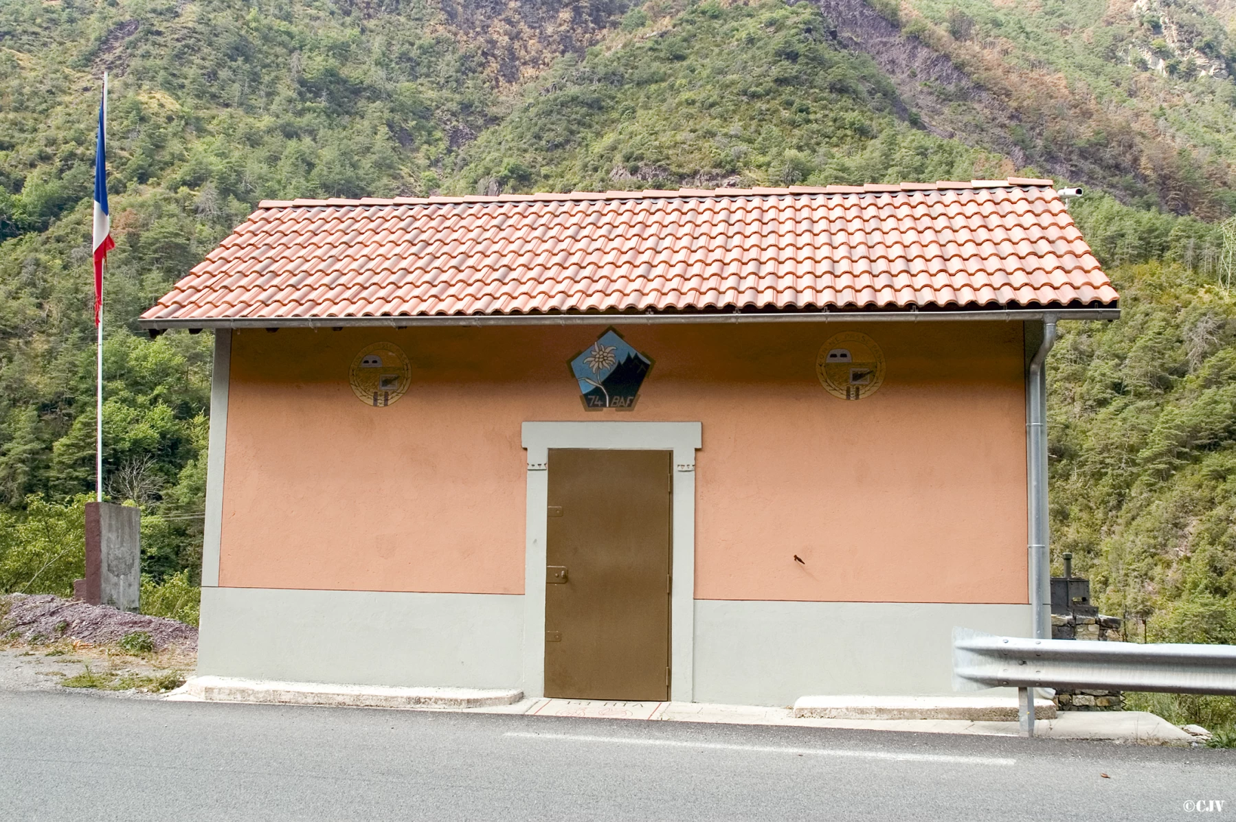 Ligne Maginot - FRESSINEA (POSTE) - (Casernement) - Bâtiment extérieur rénové