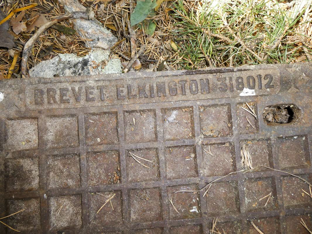 Ligne Maginot - RIMPLAS (CAPTAGE DE SOURCE) - (Divers) - Ancienne plaque identique aux captages du Monte Grosso et du col de Brouis