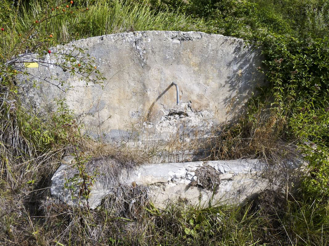 Ligne Maginot - RIMPLAS (CAPTAGE DE SOURCE) - (Divers) - Fontaine sur le parcours
