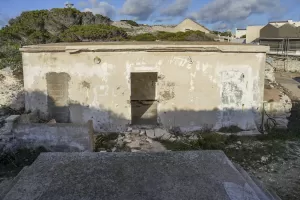 Ligne Maginot - BONIFACIO - BATTERIE N° 6 ANNEXE - (Position d'artillerie préparée) - 