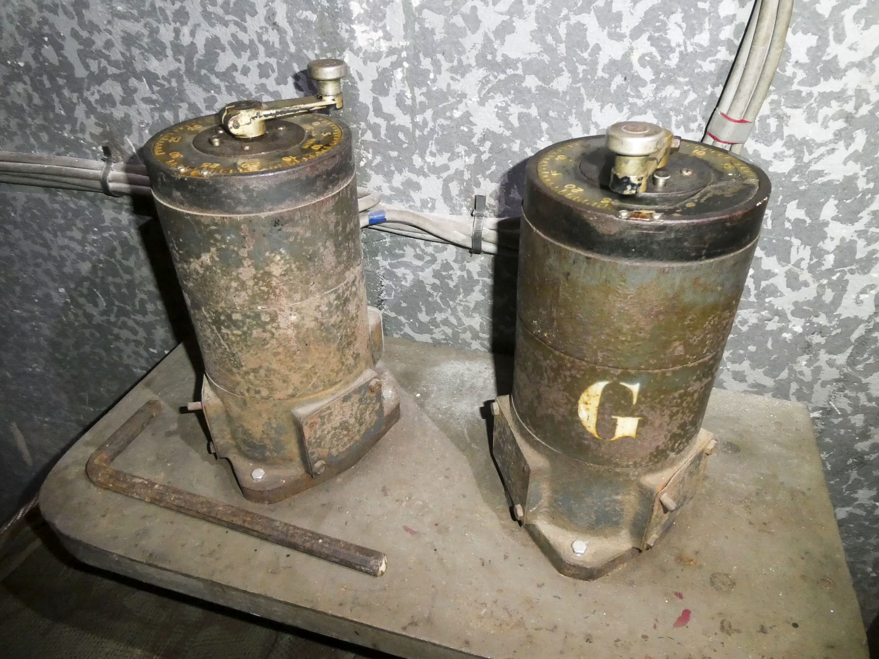 Ligne Maginot - ZEITERHOLZ - X6 - (Abri) - Commande électrique du projecteur