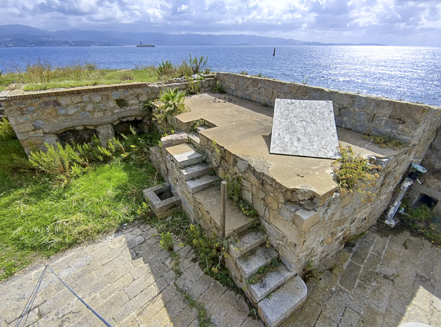 Ligne Maginot - CITADELLE D'AJACCIO (BATTERIE DE CôTE) - (Position d'artillerie préparée) - Emplacement des 2 pièces de 47 TR