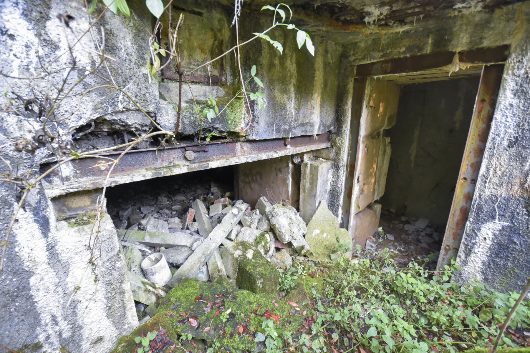 Ligne Maginot - MAULDE SUD OUEST GAUCHE - (Casemate d'infanterie - Simple) - Entrée materiel et entrée des hommes