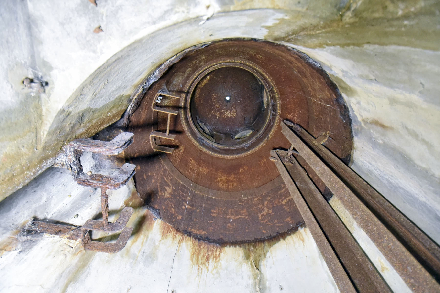 Ligne Maginot - MAULDE SUD OUEST GAUCHE - (Casemate d'infanterie - Simple) - L'intérieur de la cloche