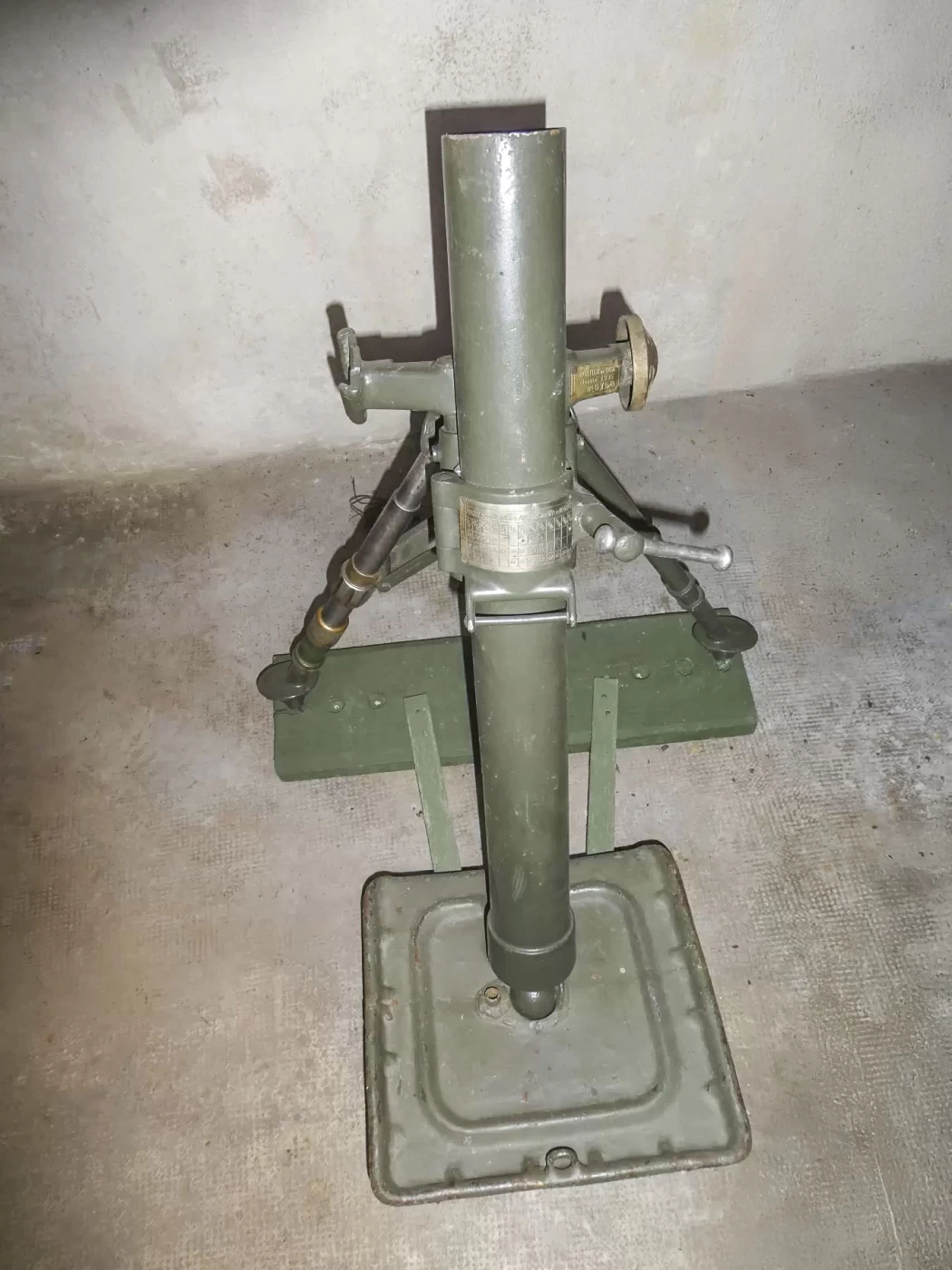 Ligne Maginot - Mortier de 60 mm modèle 1935 Brandt (60 35 Brandt) - Mortier de 60 mm modèle 1935 exposé à l'abri du Zeiterholz