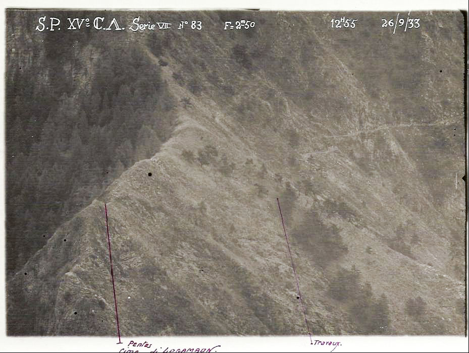 Ligne Maginot - CIME D'ANAN - (Observatoire d'infanterie) - Photo des travaux menés par les italiens prise depuis l'observatoire de la Cime d'Anan en 1933
Photo n°83