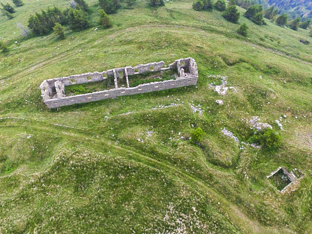 Ligne Maginot - MILLE FOURCHES (MF) - (Ouvrage d'infanterie) - Le casernement extérieur