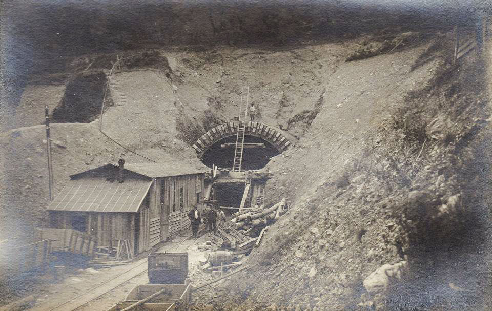 Ligne Maginot - CARANCA NORD (TUNNEL DE) - (Blockhaus pour arme infanterie) - Le tunnel en construction en 1916, entrée nord coté  Breil