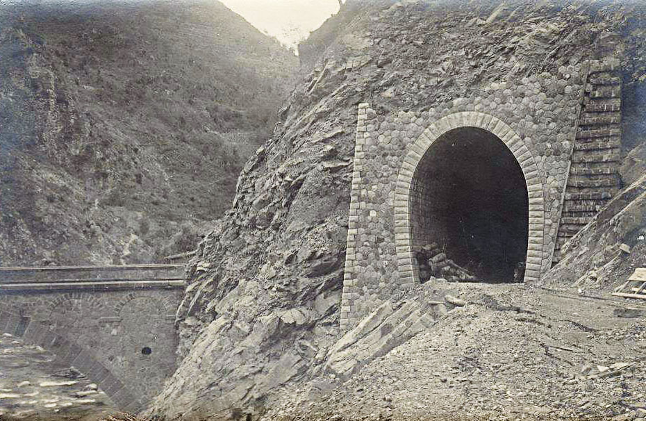 Ligne Maginot - COTALLORDA  (TUNNEL DE ) - (Blockhaus pour arme infanterie) - Le tunnel en construction en 1917, entrée nord