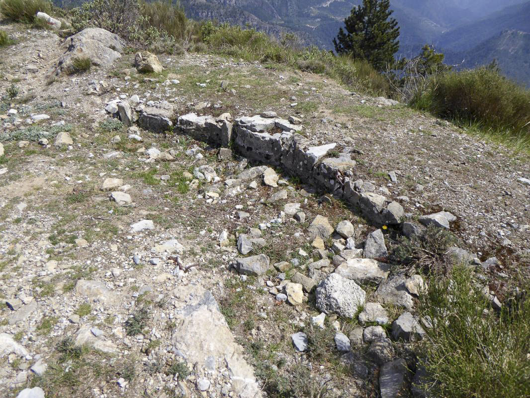 Ligne Maginot - CROIX DE COUGOULE 1 - (Blockhaus pour arme infanterie) - La tranchée comblée