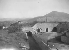 Ligne Maginot - TETE DE CHIEN - FORT MASSENA (6° BIE - 157° RAP) - (Position d'artillerie préparée) - Photo prise en 1944 par les soldats américains