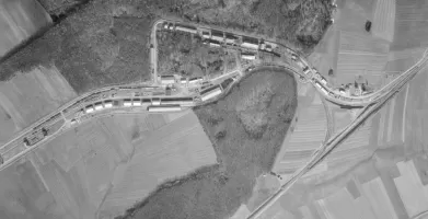 Ligne Maginot - REDING - (Dépôt de Munitions) - Le depot en 1957
Les voies ALVF rajoutées entre 1935 et 1939 sont visibles sur cette photo.
