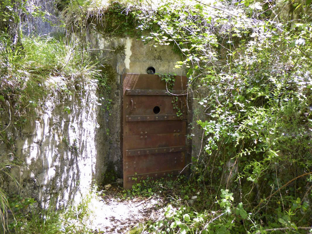 Ligne Maginot - LA PENA (PE) - (Ouvrage d'infanterie) - Bloc 2
Entrée Sud