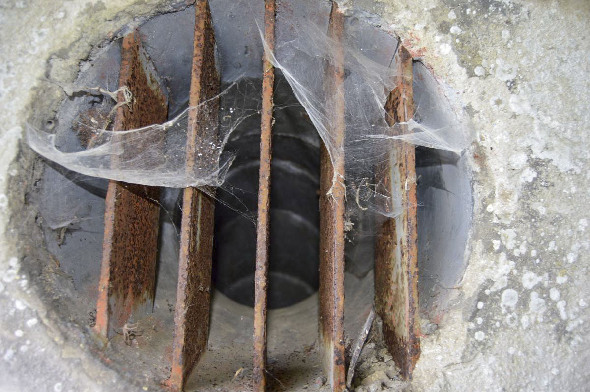 Ligne Maginot - MONT GROS DE ROQUEBRUNE - (Observatoire d'artillerie) - L'entrée - prise d'air