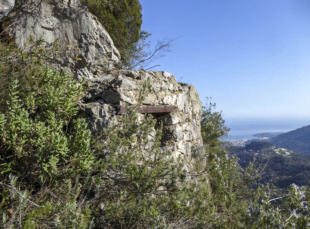 Ligne Maginot - ORMEA - (Blockhaus pour arme infanterie) - 