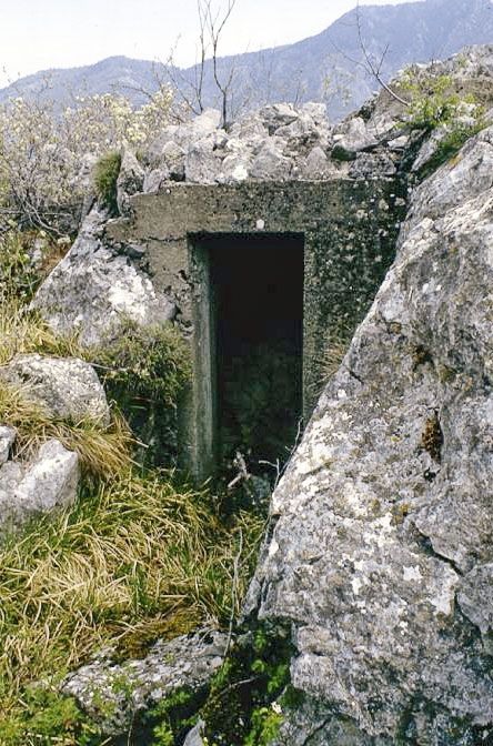 Ligne Maginot - SAINT OUEN - COTE 680 - (Observatoire indéterminé) - L'entrée