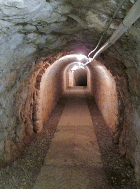 Ligne Maginot - TETE DE CHIEN - FORT MASSENA (6° BIE - 157° RAP) - (Position d'artillerie préparée) - Une des nombreuses galeries