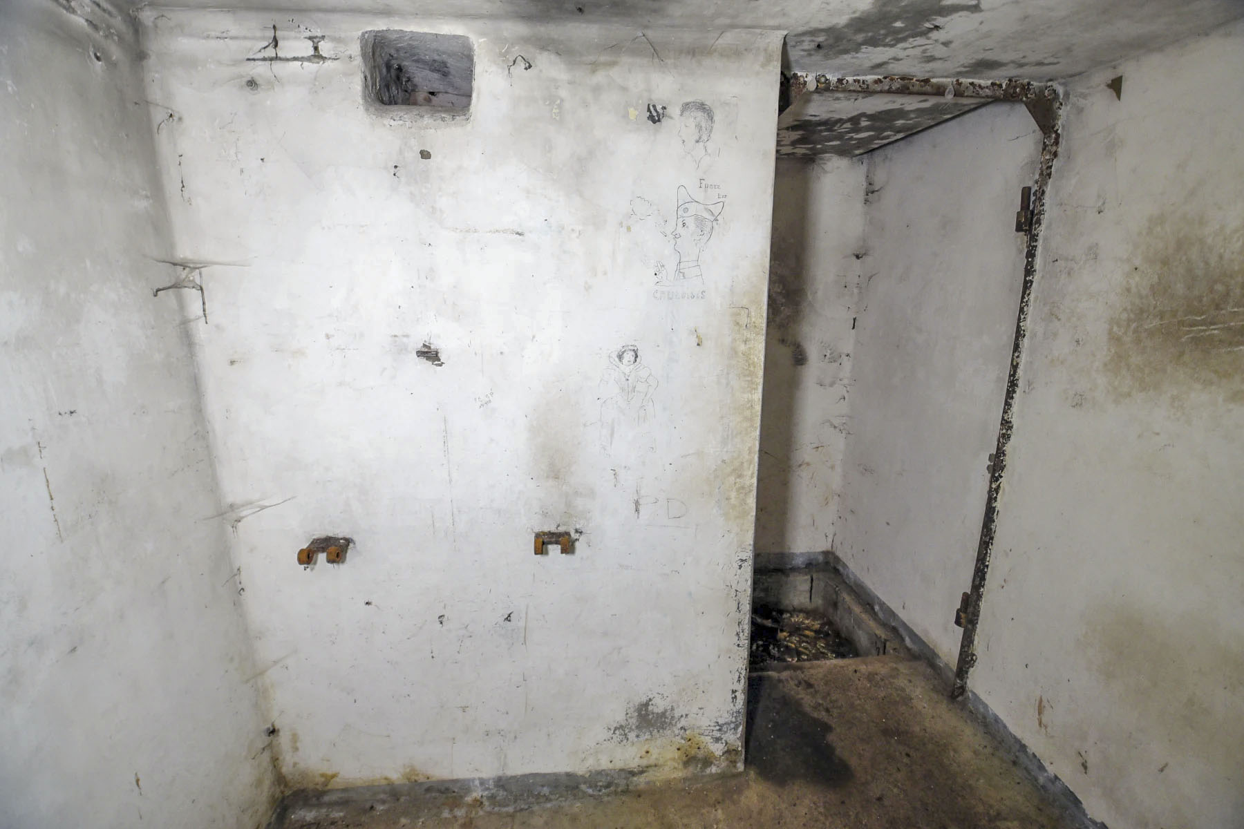 Ligne Maginot - D3 - (Chambre de coupure) - 