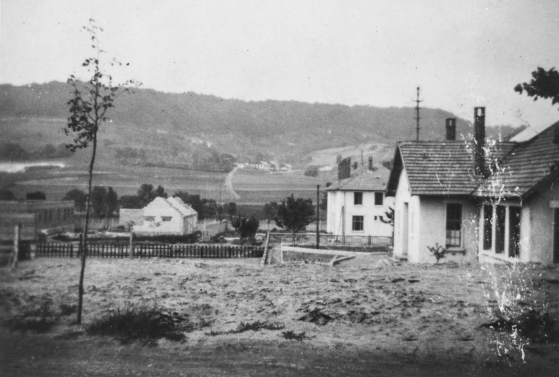 Ligne Maginot - VECKRING - (Camp de sureté) - Vue partielle du camp, photo datée de 1937.
On y voit des bâtiments enconstruction