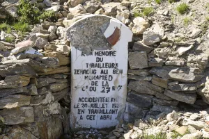 Ligne Maginot - ARRONDAZ - (Abri) - Le monument
