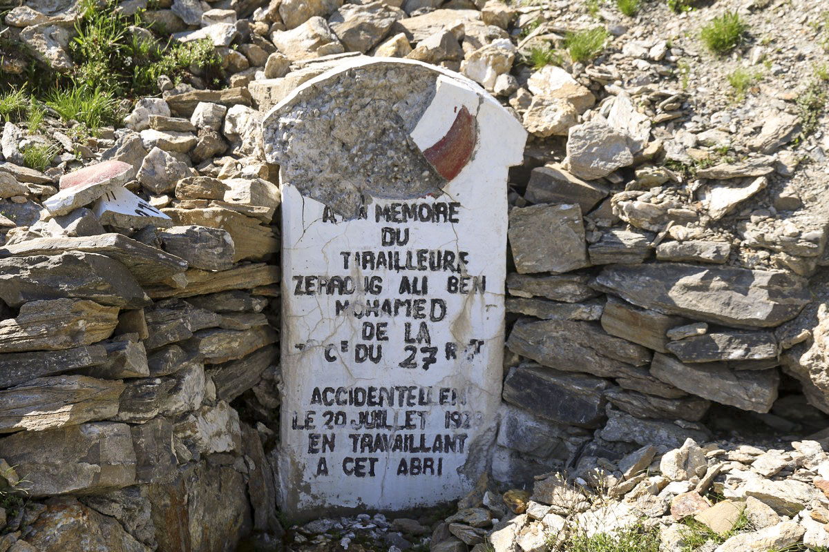 Ligne Maginot - ARRONDAZ - (Abri) - Le monument

