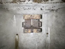 Ligne Maginot - BB237 - GALBERG NORD 1 - (Blockhaus pour arme infanterie) - La trémie avec ses boucliers.