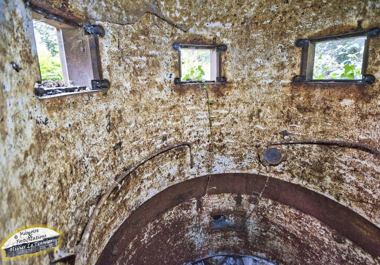 Ligne Maginot - 32/3 - RICHTOLSHEIM - (Casemate d'infanterie - Double) - Intérieur de la cloche GFM