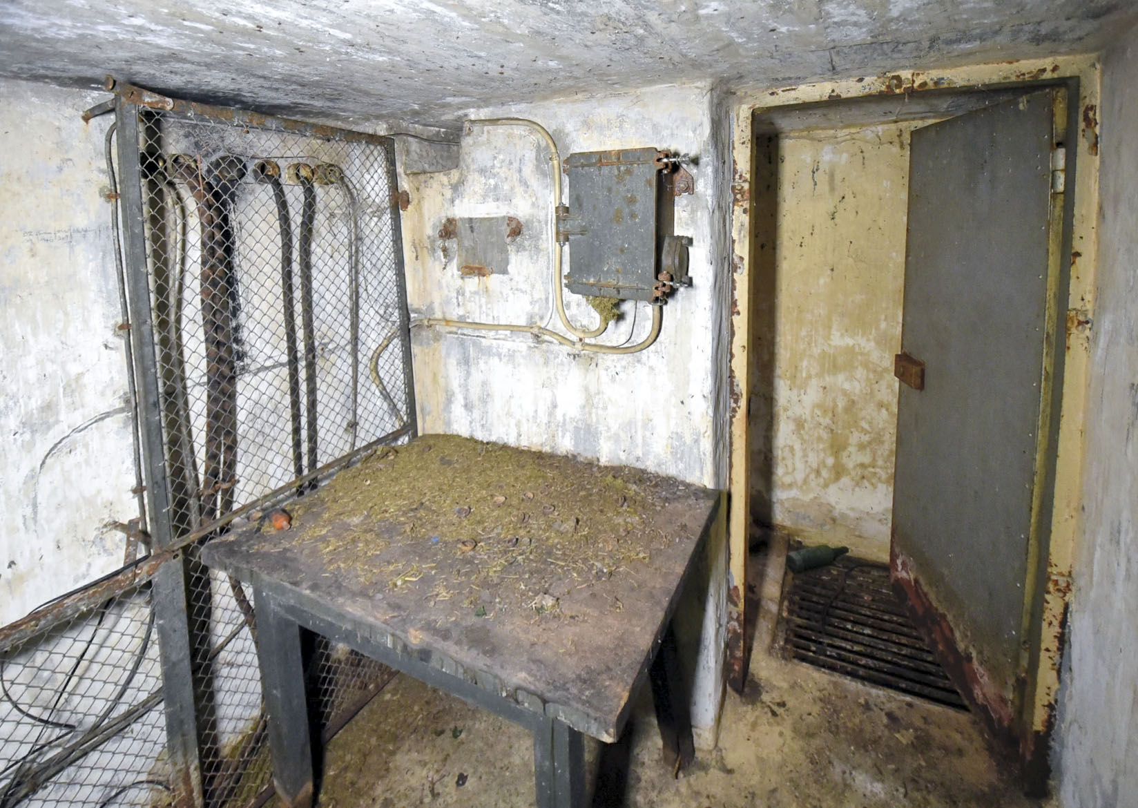 Ligne Maginot - B4 - (Chambre de coupure) - 