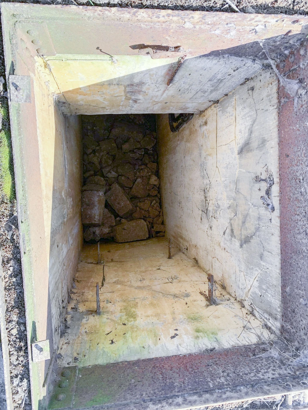 Ligne Maginot - 71T - (Chambre de coupure) - 