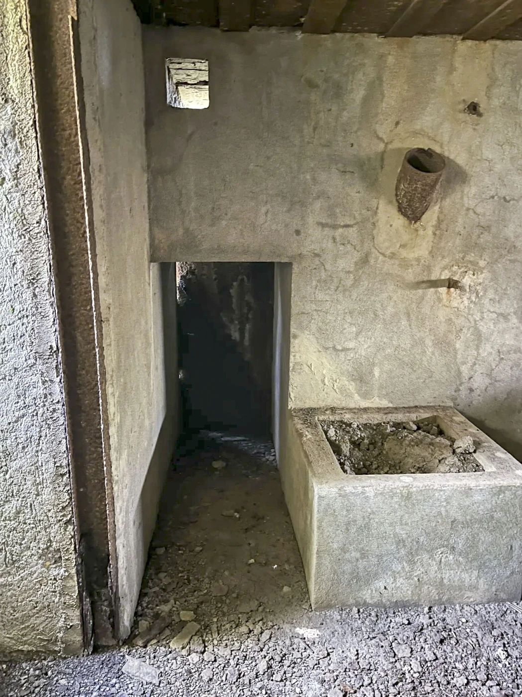 Ligne Maginot - AB312 - MEDERCHEN NORD-OUEST - (Blockhaus pour canon) - L'entrée du personnel
