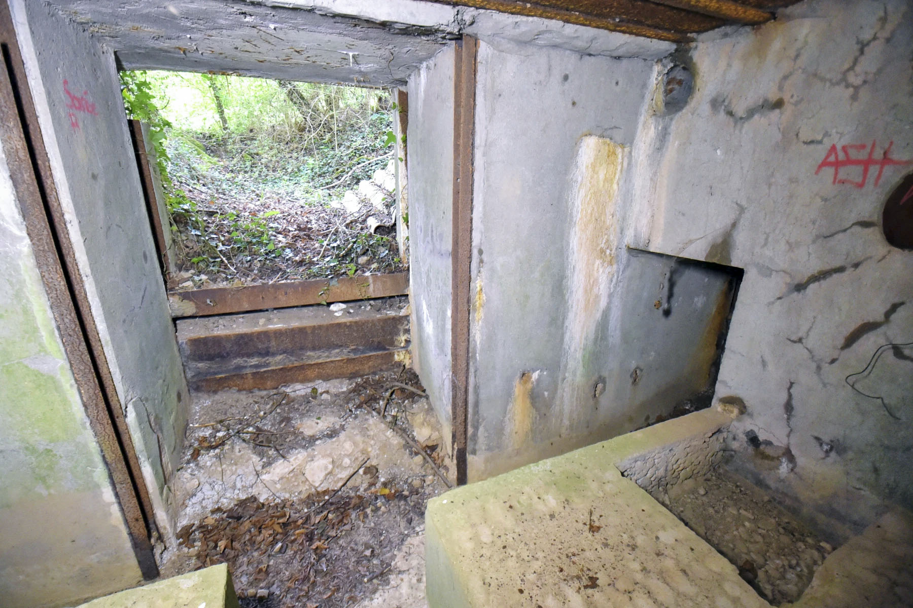 Ligne Maginot - BB212 - GALBERG EST - (Blockhaus pour canon) - Les entrées