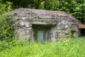 Ligne Maginot - FERME BAR - (Blockhaus pour canon) - L'entrée